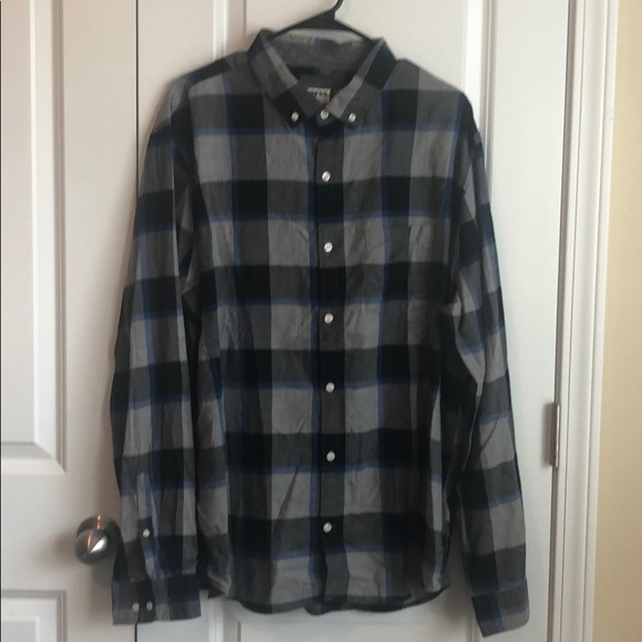 Express plaid button down shirt - Picture 2 of 4